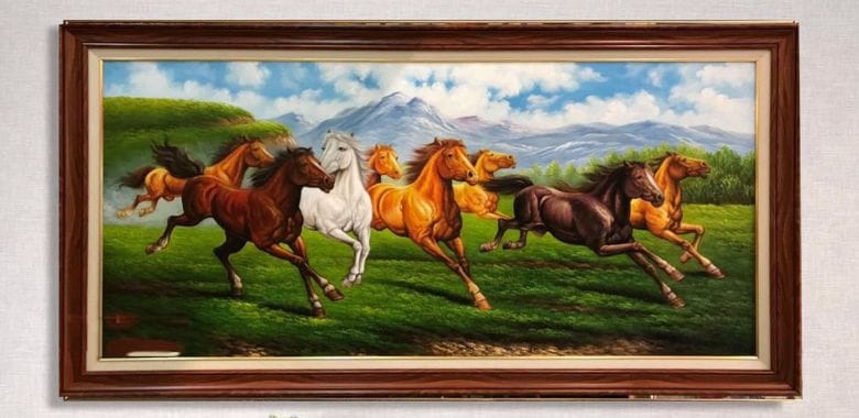 Tranh mã đáo thành công được chế tác đa dạng chất liệu