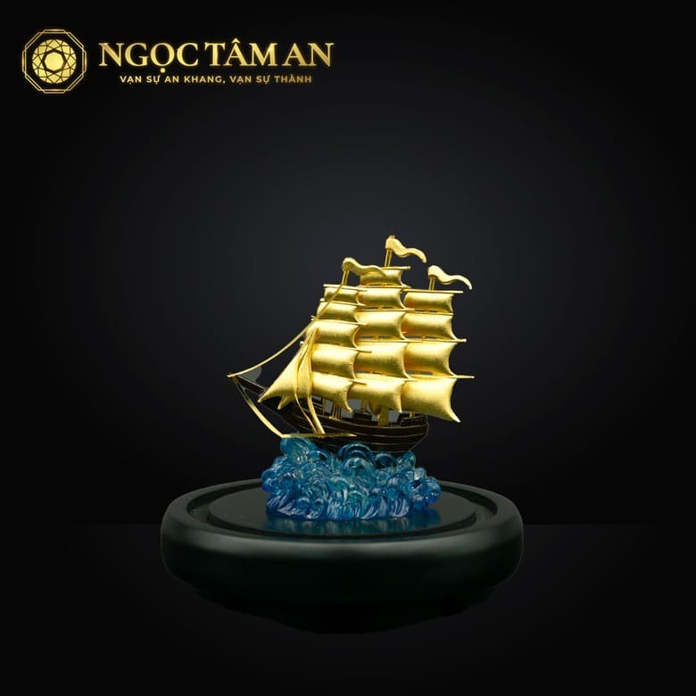 Mô hình thuyền buồm mạ vàng 24K