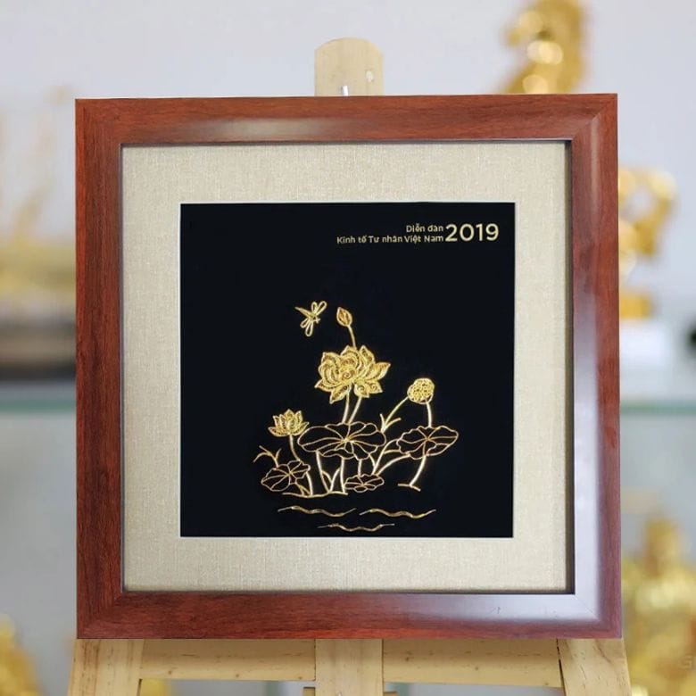 Đặt tranh ở những vị trí dễ quan sát