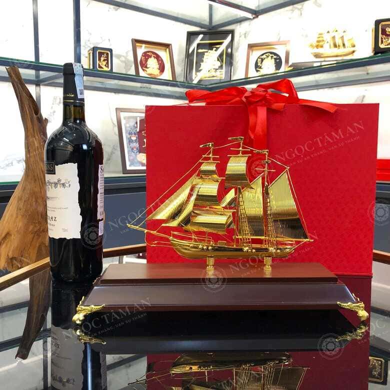 Mô hình thuyền buồm là món quà cao cấp đầy ý nghĩa