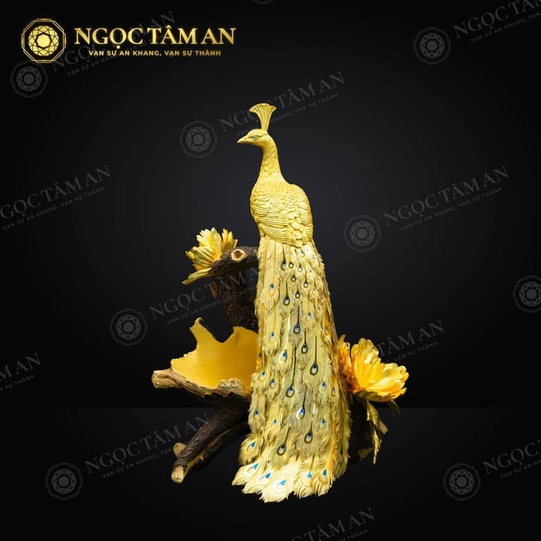 Tượng chim công mạ vàng 24K