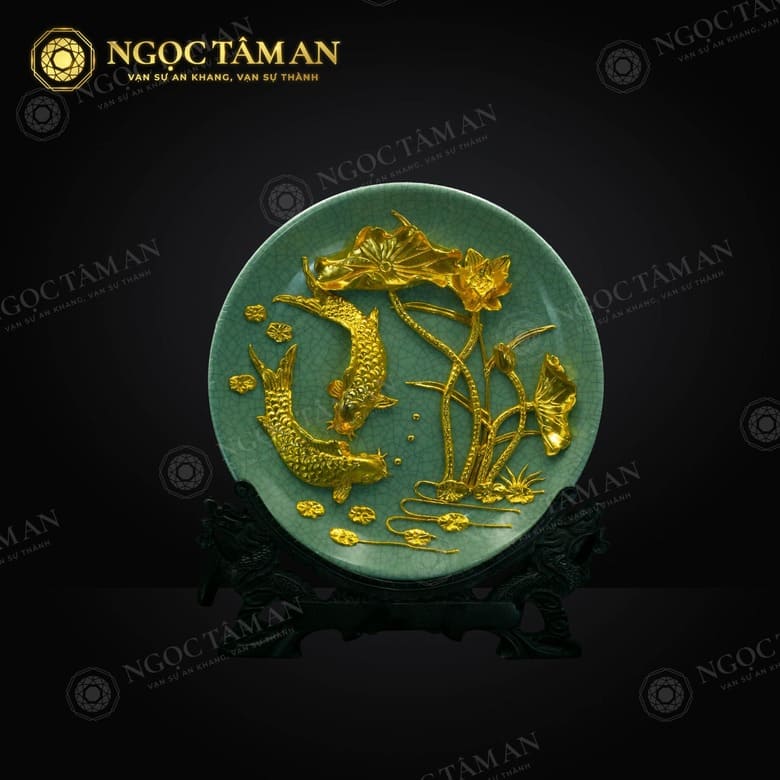 Bộ bát đĩa chạm khắc tinh tế biểu tượng của sự thịnh vượng và phát triển bền vững