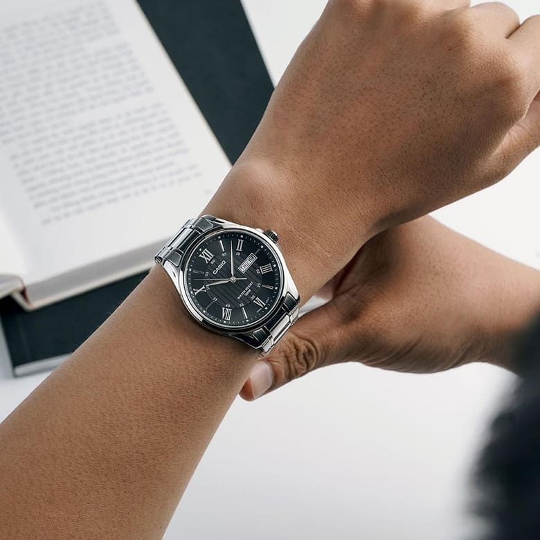 Đồng hồ đeo tay giúp sếp quản lý thời gian hiệu quả