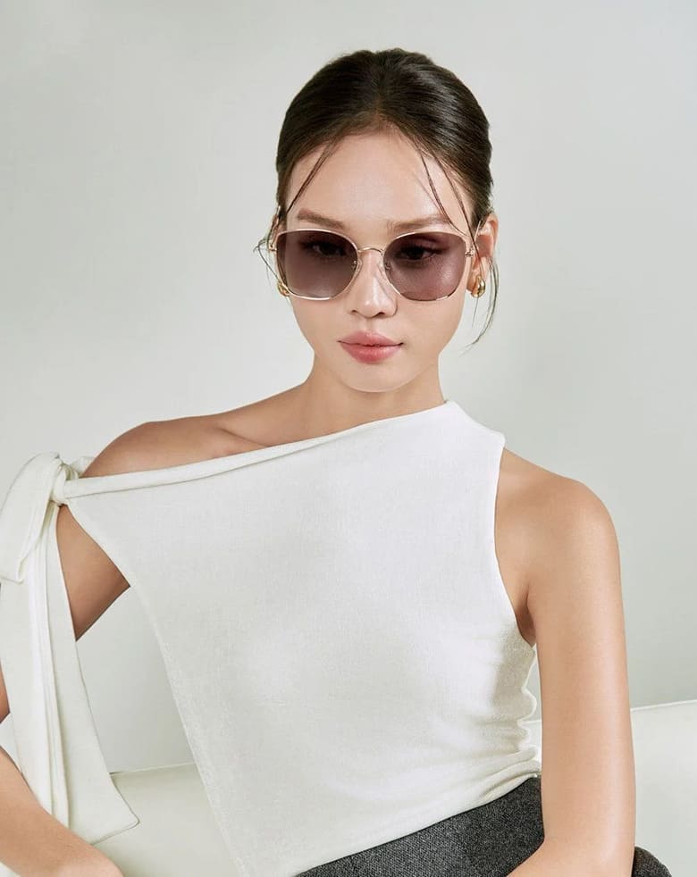 Kính thời trang giá tốt – Phong cách trẻ trung, hiện đại