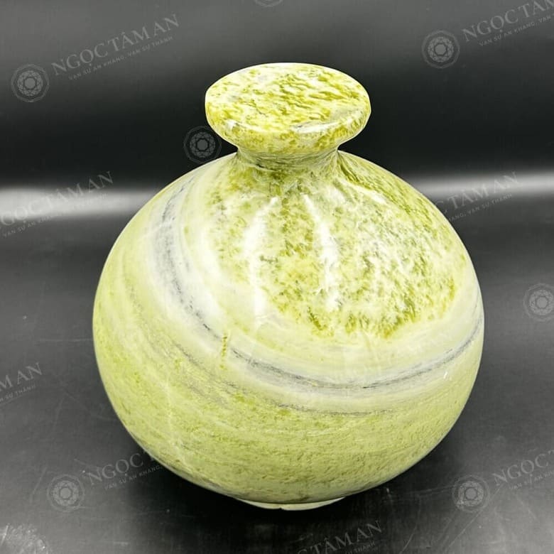 Bình đá quý phong thủy