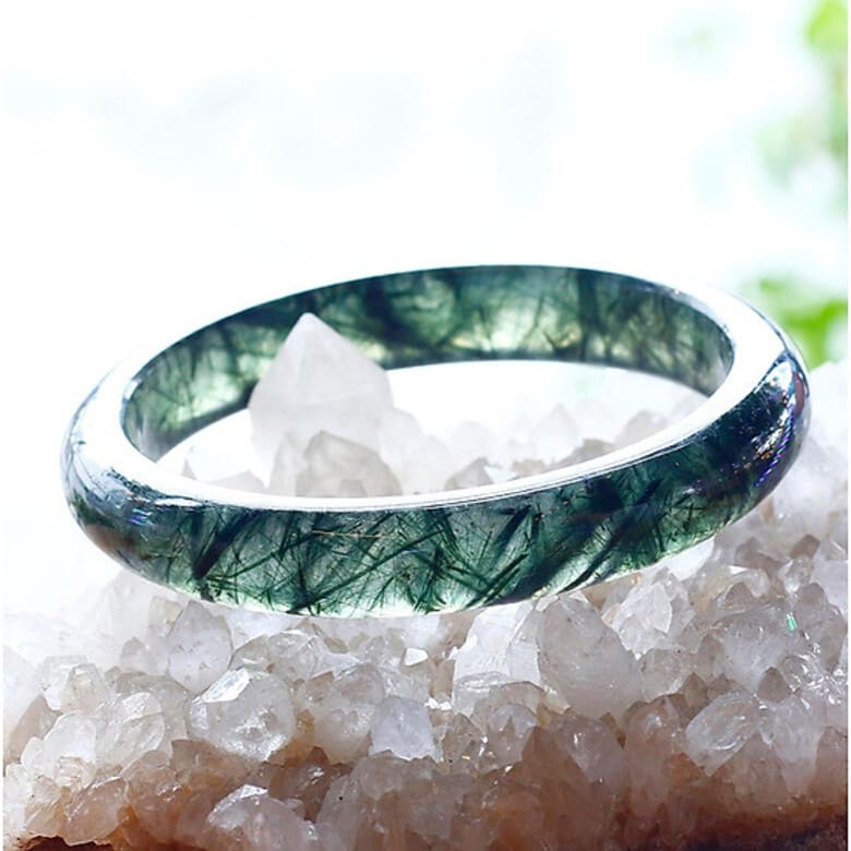 Vòng tay đá quý phong thủy