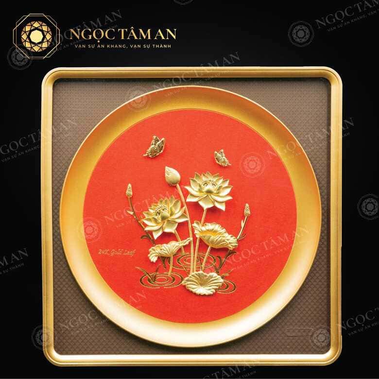 Tranh hoa sen thịnh vượng dát vàng 24K