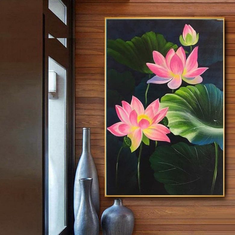 Tranh bông sen hợp với mệnh Mộc và mệnh Hỏa