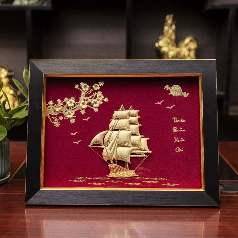 Tranh thuyền buồm hợp với người mệnh Thủy nhất