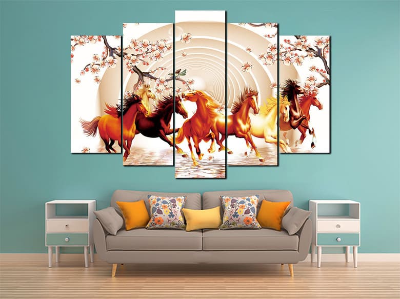 Tranh vẽ mã đáo thành công treo tường