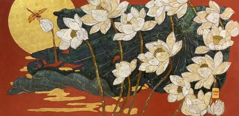 Tranh hoa sen sơn mài cổ điển