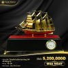 Thuyền buồm mạ vàng đế đồng hồ để bàn