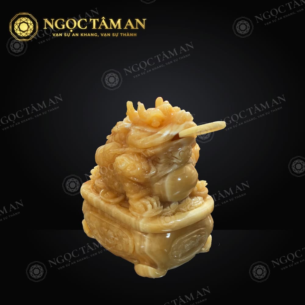 Thiềm Thừ Ngọc Hoàng Long