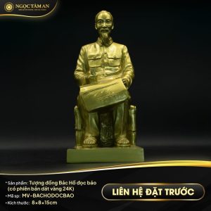 Tượng đồng Bác Hồ đọc báo (có phiên bản dát vàng 24K)