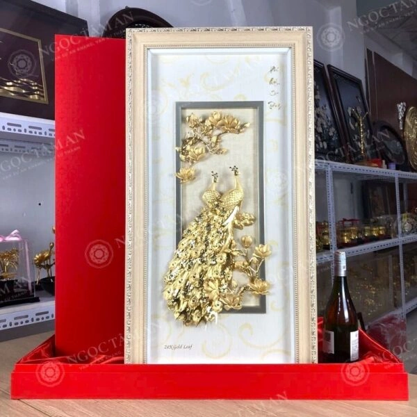 Quà tặng Tranh chim Công phú quý cát tường dát vàng 24K
