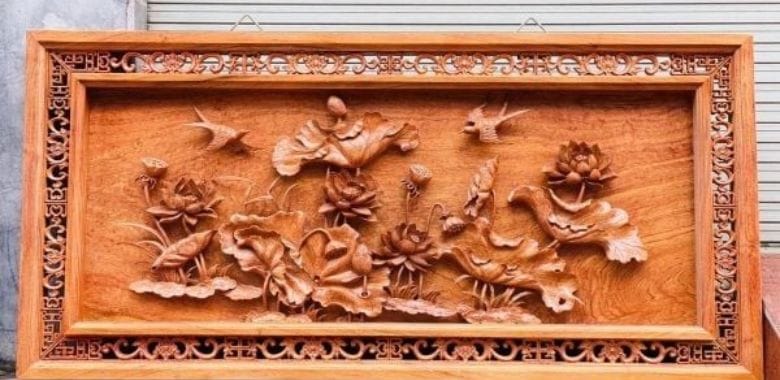 Tranh được chế tác tinh xảo
