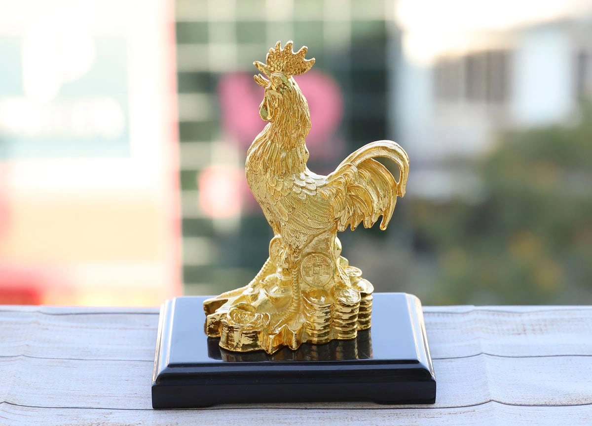 Tượng gà mạ vàng