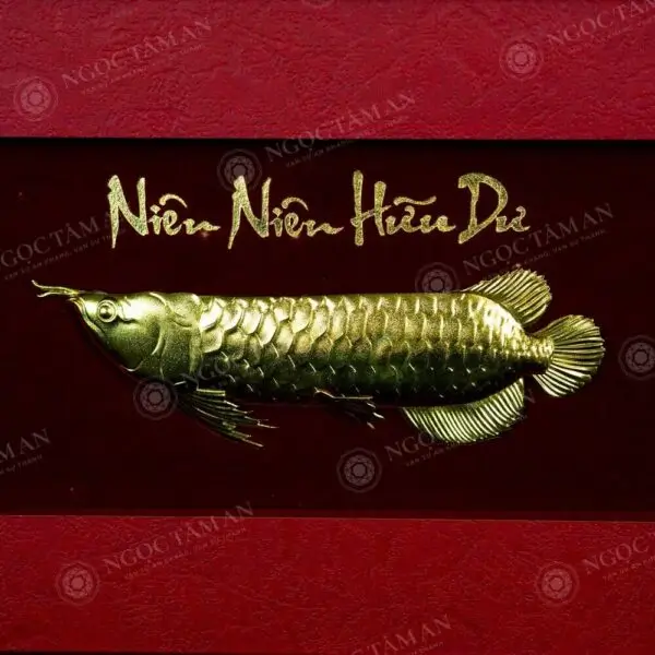 Tranh cá rồng dát vàng Niên niên hữu dư